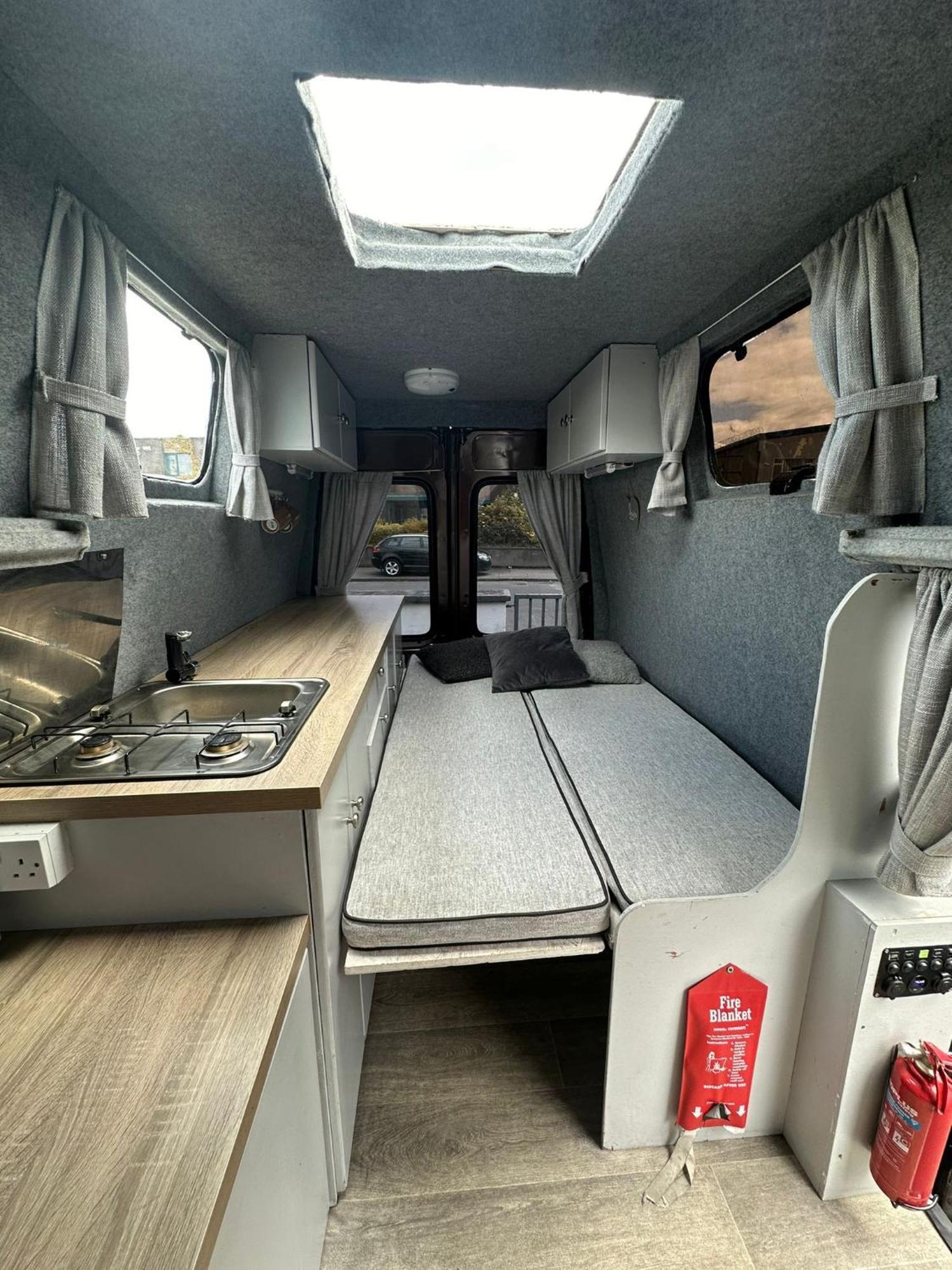 Retro Camper Hire Discover Ireland دبلن المظهر الخارجي الصورة