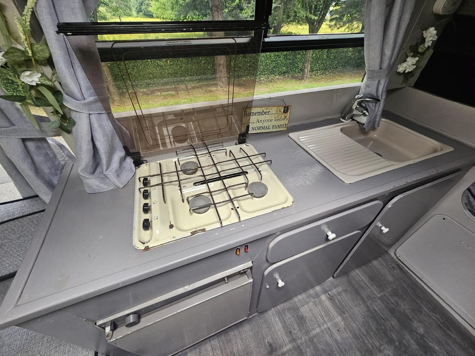 Retro Camper Hire Discover Ireland دبلن المظهر الخارجي الصورة