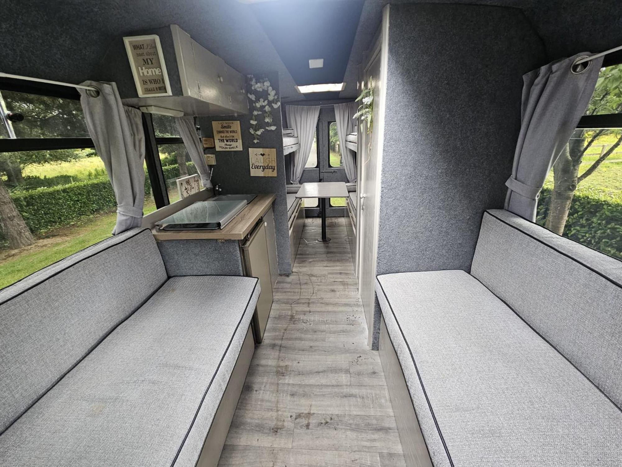 Retro Camper Hire Discover Ireland دبلن المظهر الخارجي الصورة